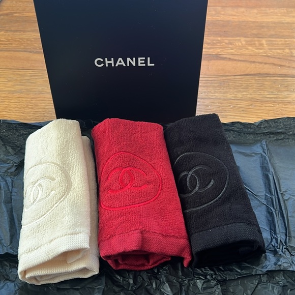 CHANEL Accessories Chanel Set Of 3 Face Towels Poshmark